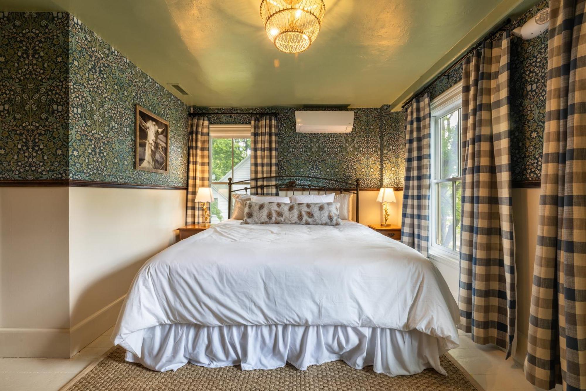 Wilder House Berkshires Bed & Breakfast Sheffield Bagian luar foto