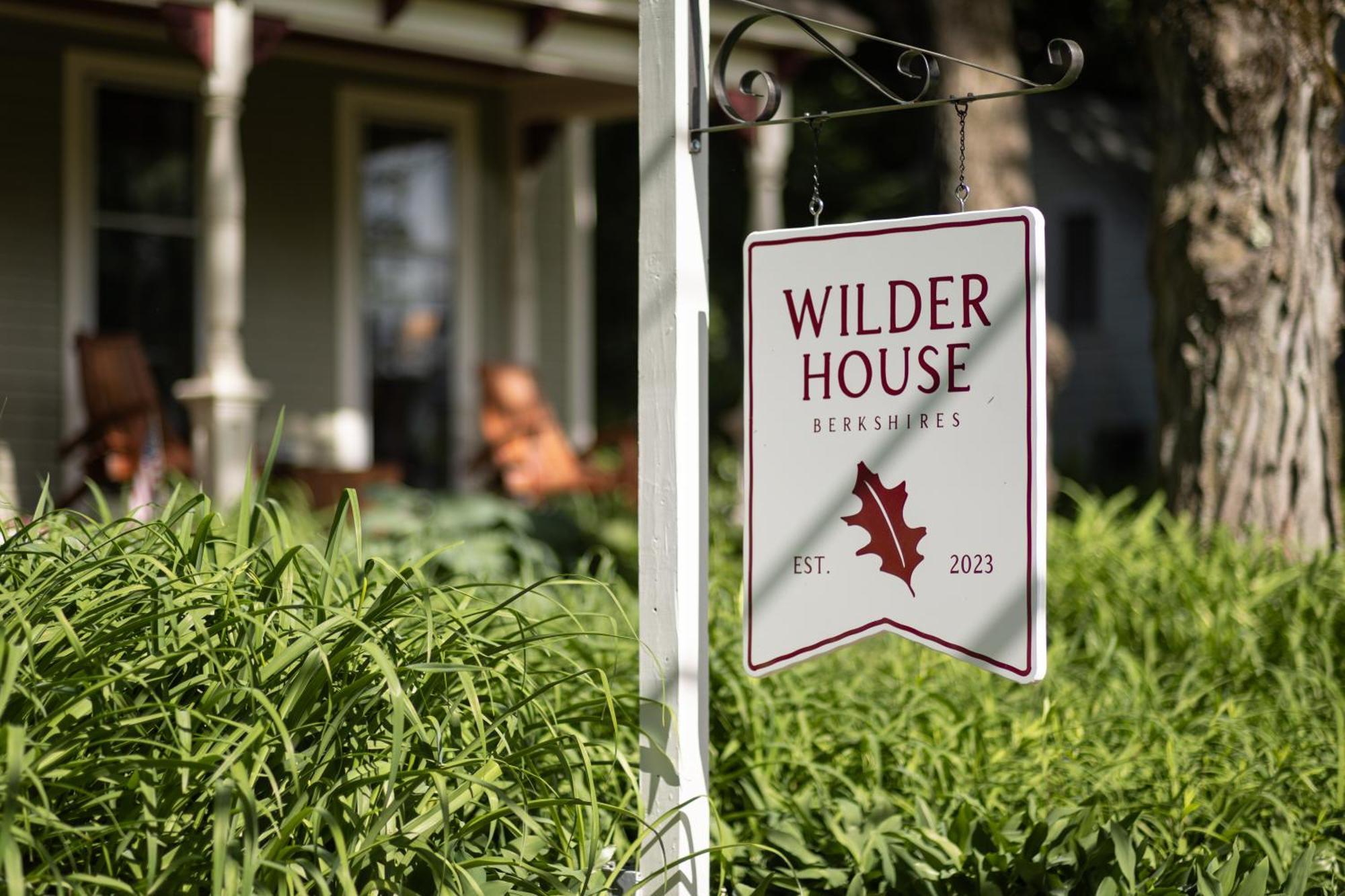 Wilder House Berkshires Bed & Breakfast Sheffield Bagian luar foto