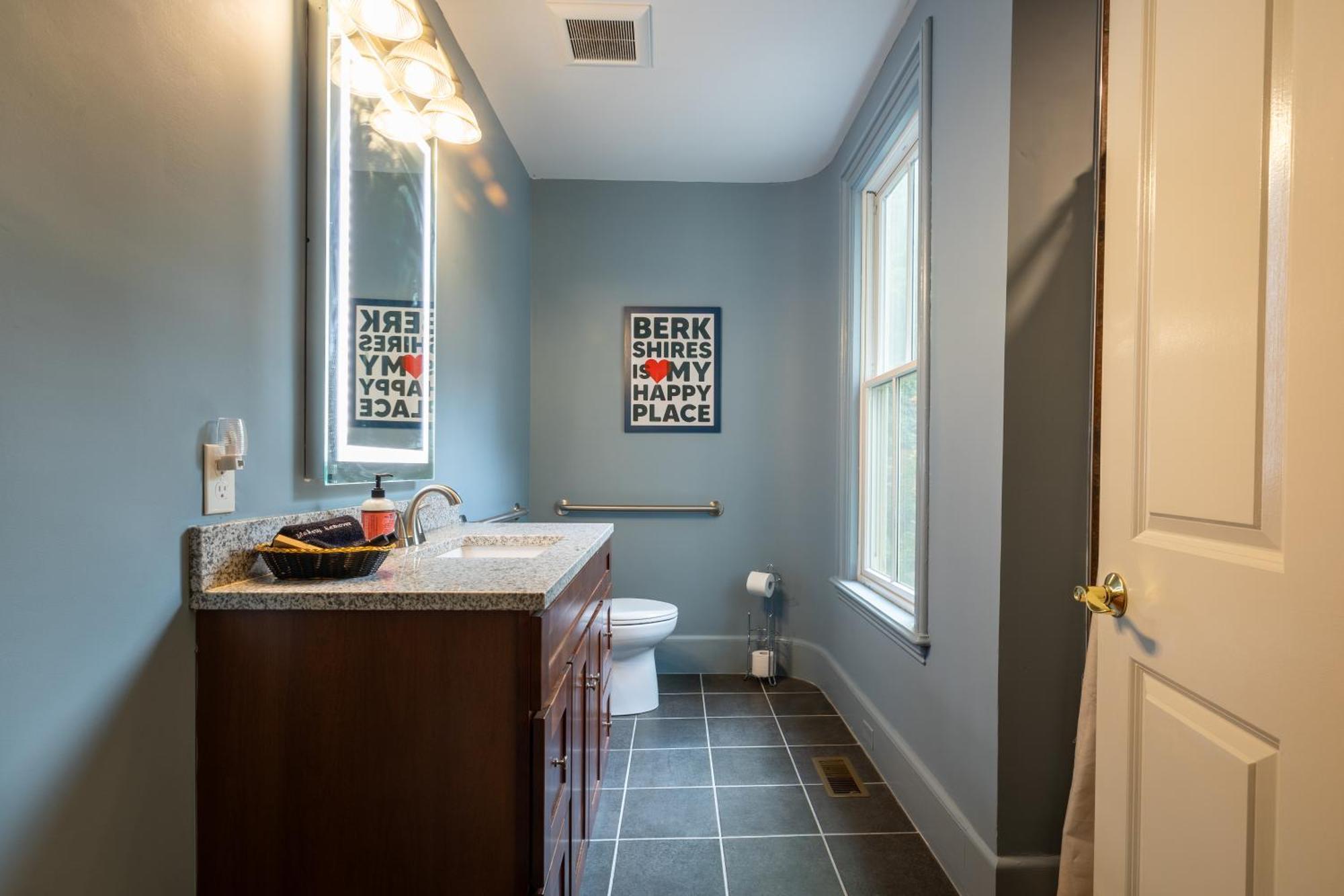 Wilder House Berkshires Bed & Breakfast Sheffield Bagian luar foto
